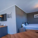 Boardinghouse - Living 4*