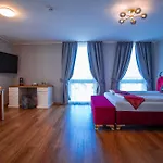 Boardinghouse - Living מלון דירות בילפלד