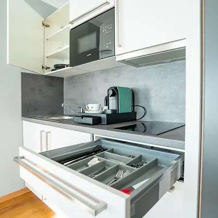 Boardinghouse - Living 4*